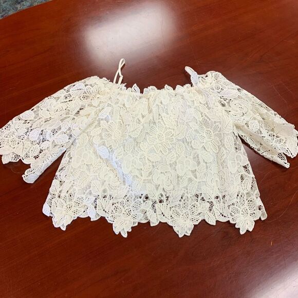 ASTR The Label White Lace Off the Shoulder Spaghetti Strap Blouse sz S NWOT - Picture 6 of 6